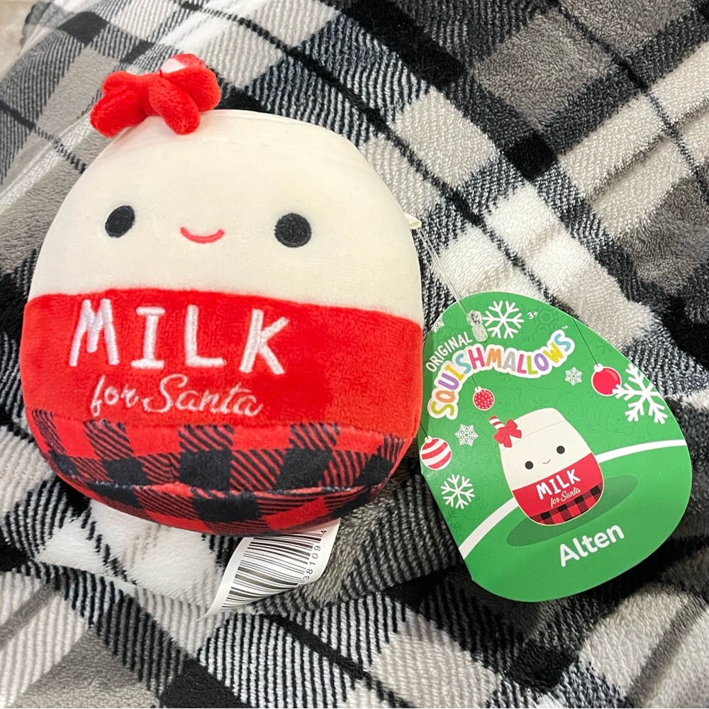 RARE SQUISHMALLOW MILK FOR SANTA 🤍